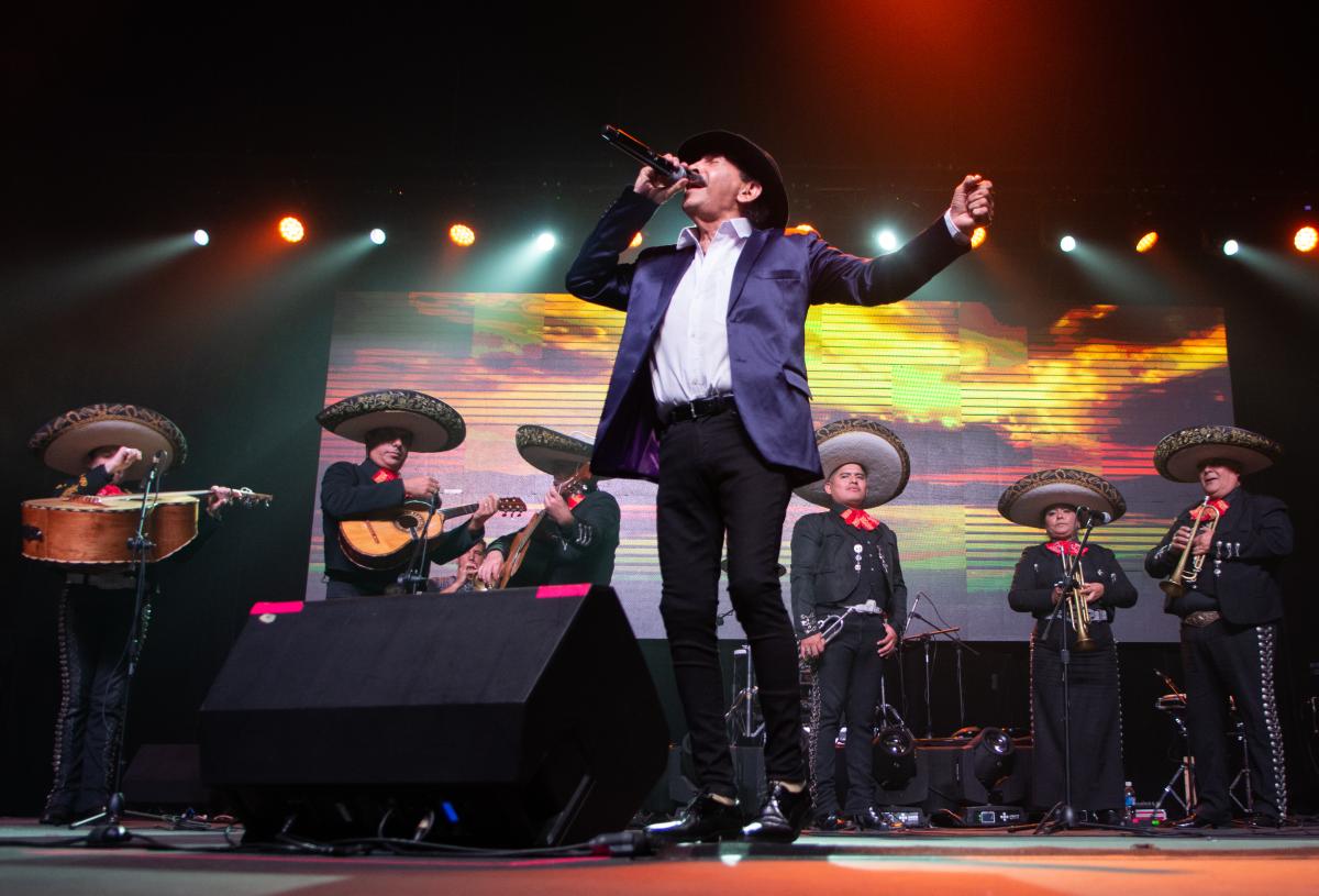 Antonio Ríos celebra su trayectoria con su álbum «35 Años» - InformaBA