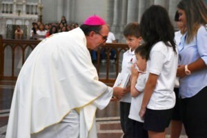 Jubileo-de-la-esperanza-“Hay-que-educar-siempre-para-el-diálogo-y-la-humanización”